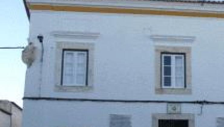 Paços do Concelho de Veiros