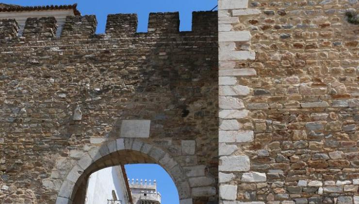 Conjunto Monumental da Alcáçova de Estremoz - Cerca Medieval - Porta de Santarém